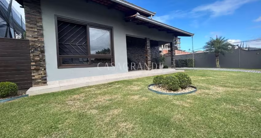 Casa com 4 quartos à venda no Saguaçu, Joinville 