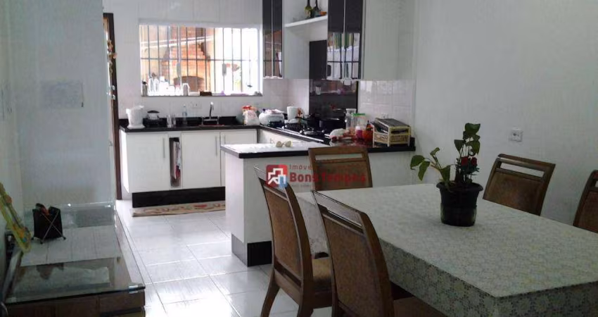 Sobrado com 3 dormitórios, 1 suite, 3 vagasà venda, 160 m² por R$ 650.000 - Cidade Patriarca - São Paulo/SP