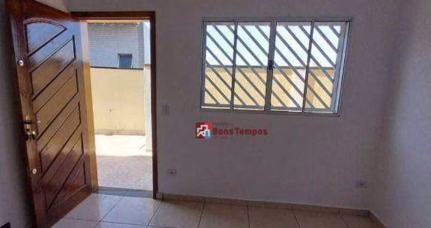 Sobrado com 2 dormitórios à venda, 65 m² por R$ 349.900,00 - Vila Sílvia - São Paulo/SP