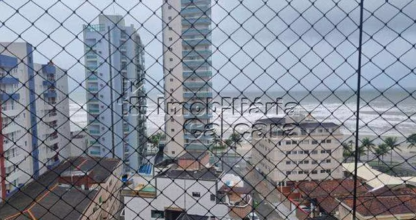 Apartamento com 02 dormitórios no Caiçara á 100 metros da praia!