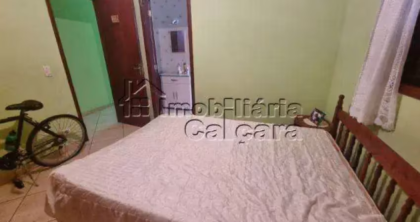Casa para venda em praia grande, caiçara, 2 dormitórios, 1 suíte, 2 banheiros, 4 vagas
