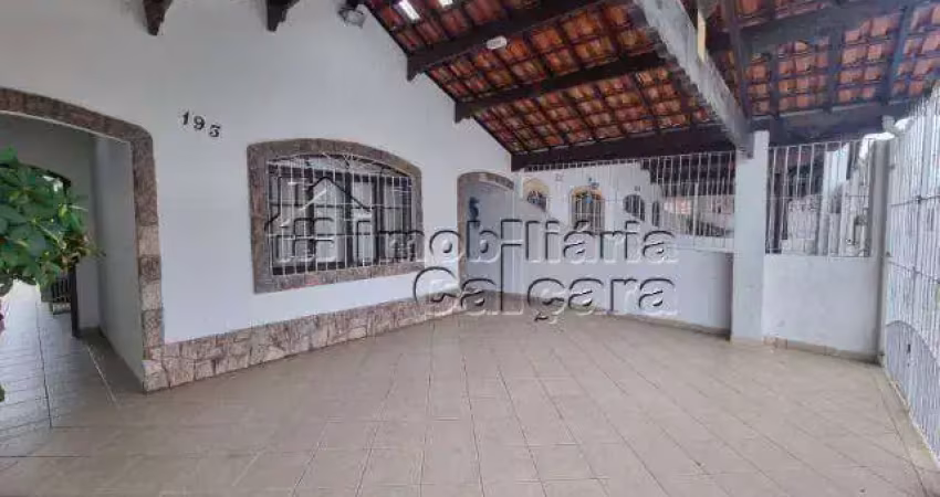 Casa para venda em praia grande, caiçara, 3 dormitórios, 1 suíte, 2 banheiros, 3 vagas