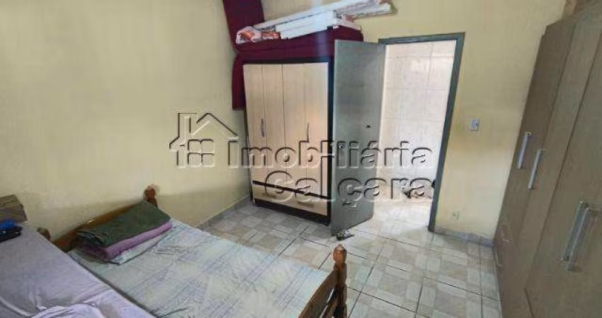 Casa para Venda em Praia Grande, Balneário Maracanã, 1 dormitório, 1 banheiro, 1 vaga