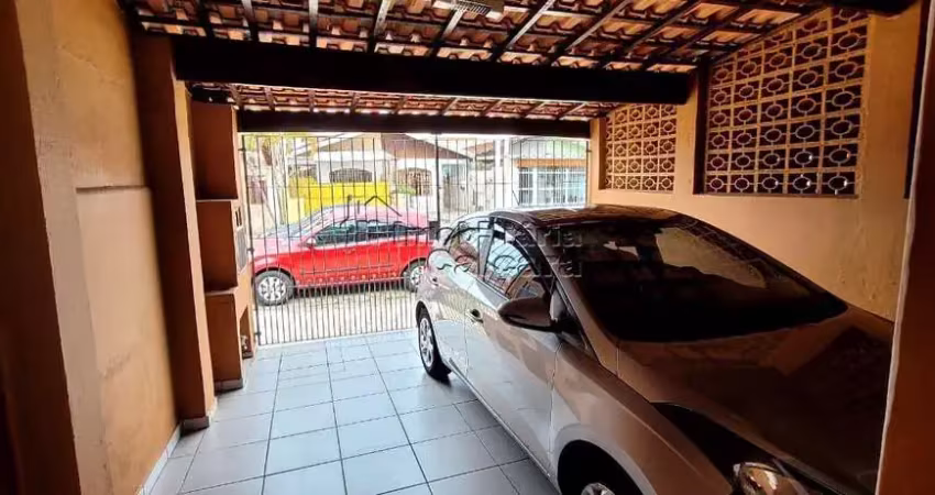 Casa com 01 dormitório no maracanã, á 400 metros da praia!!!