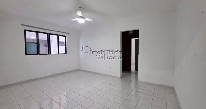 Apartamento com 01 dormitório no caiçara, frente mar!!!!