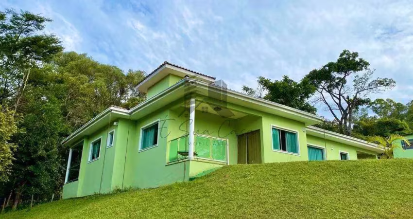 Casa em condomínio de alto padrão no Condomínio Nossa Fazenda