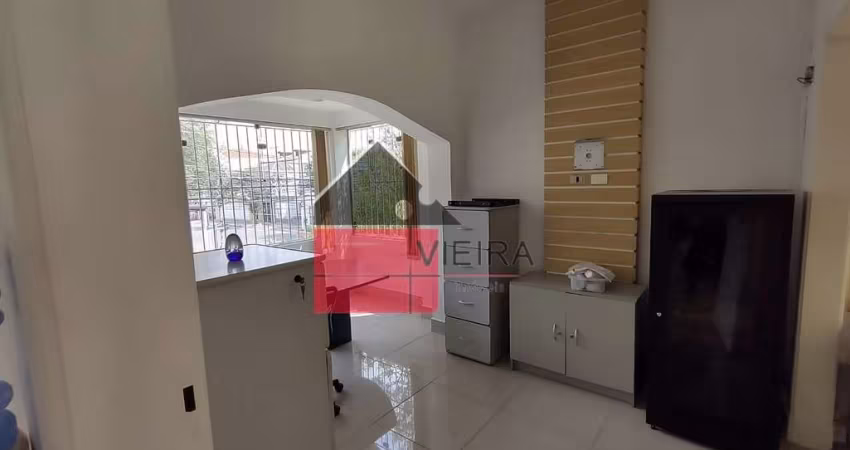 Amplo Sobrado à venda na Aclimação com 5 salas, 6 vagas de garagem, 264m², Aclimação, São Paulo, SP