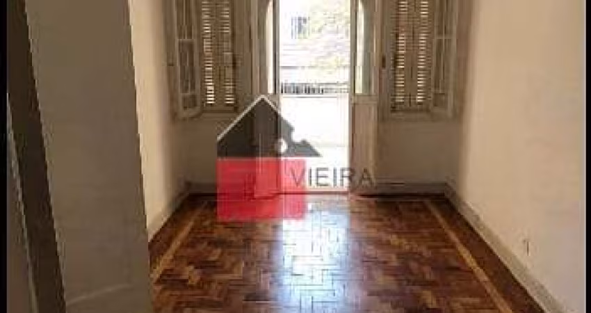 Excelente Sobrado para venda, Reformado em Rua Tranquila Próximo a Av. Lins de Vasconcelos-Jardim d