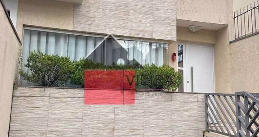 Excelente sobrado no Cambuci, possui 3 andares, 3 suítes .   Sobrado à venda, Cambuci, São Paulo, S