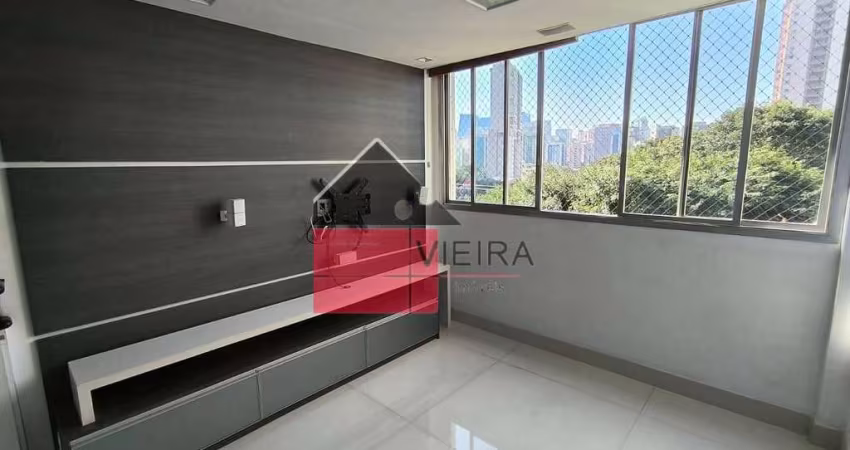 Apartamento Próximo à avenida Berrini. Fácil acesso à avenida Bandeirantes e à marginal Pinheiros.
