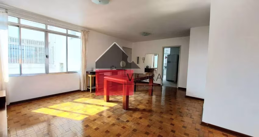 Apartamento à venda, Pinheiros, Imóvel aconchegante à venda com 3 quartos, sendo 1 suíte, e 1 vaga