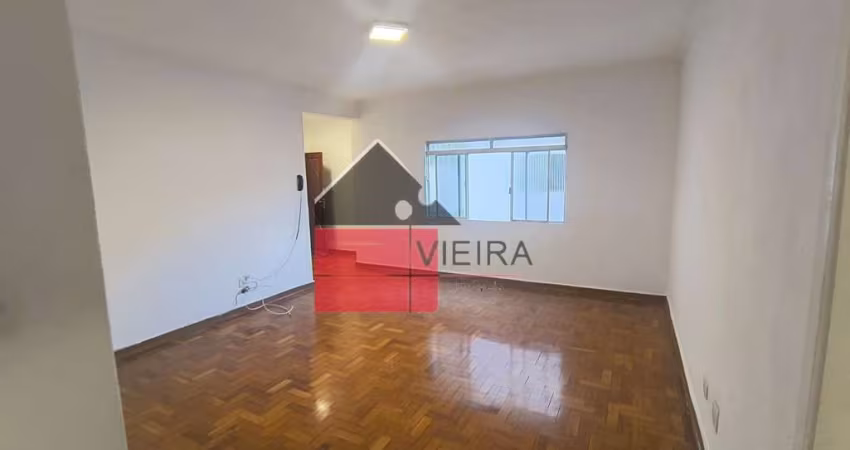 Apartamento à venda,com 2 quartos,75m,bancos,feiras,mercados,farmacias,onibus,  Cambuci, São Paulo,