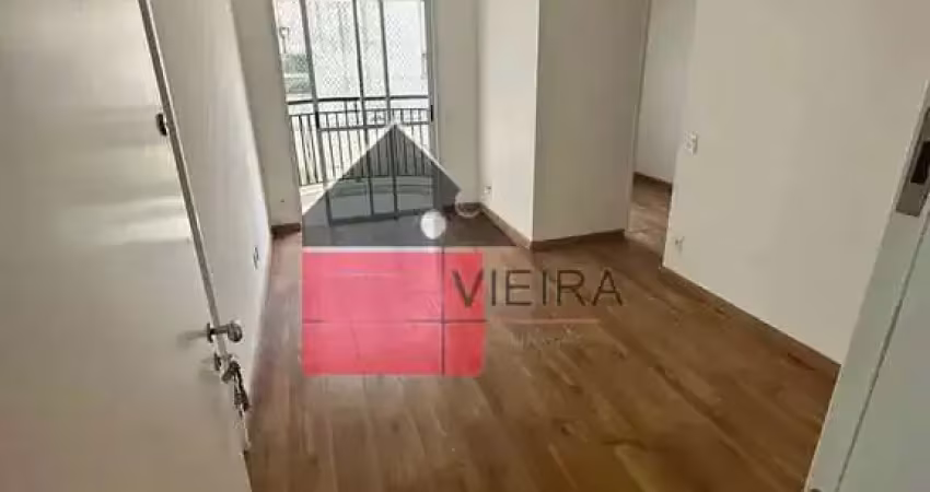 Apartamento à venda, Campo Belo,  Apartamento conta com dois dormitórios, um banheiro, cozinha, sac