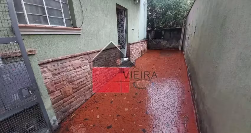 Sobrado com 160m² no Cambuci, com 2 dormitórios, sala de estar e jantar, cozinha, 2 vagas SP