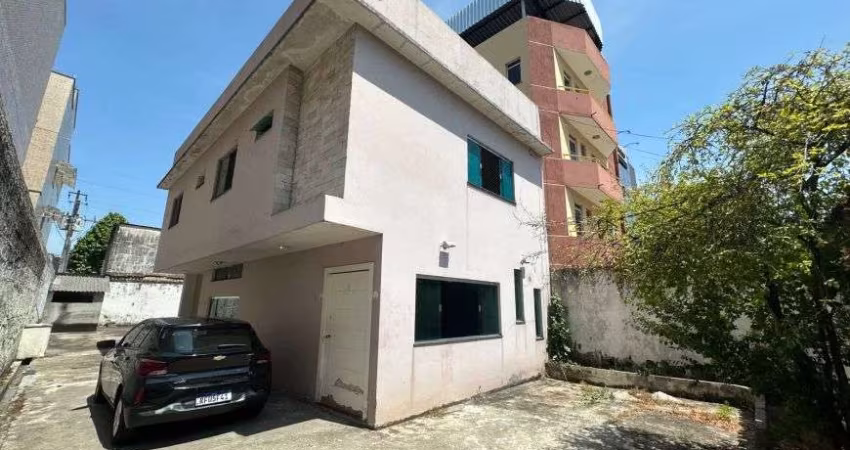 Sobrado para venda com 192 metros quadrados com 5 quartos em Nossa Senhora das Graças - Manaus - AM