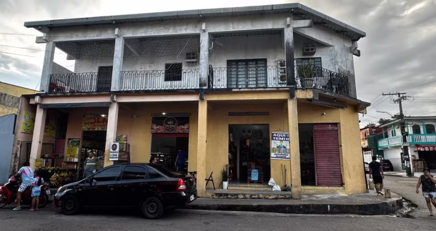 Prédio comercial no Bairro Da Paz, com 390m², todo alugado, rendimento ótimo mês no coração do bairro da Paz