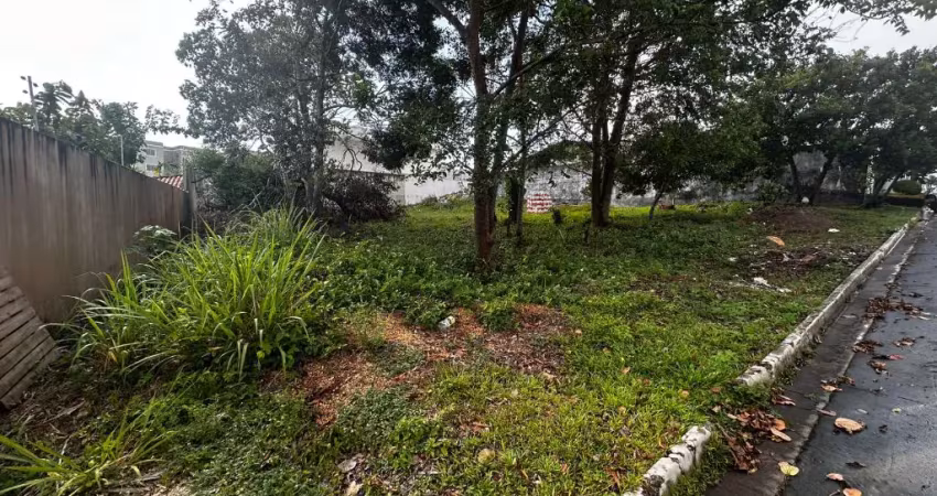 Terreno com 900m², 30x30, condomínio ponta negra 1, ao lado do db 24 hs e colégio séculos