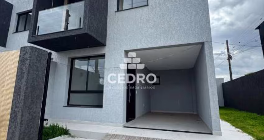 Sobrado com 3 quartos, sendo 3 suítes, no Jardim Carvalho