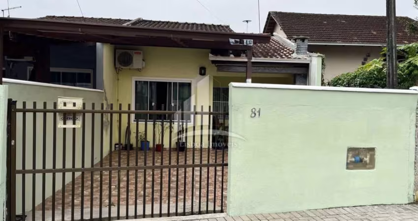 Geminado semimobiliado no bairro Jardim Paraíso