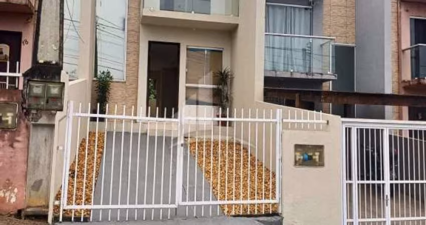 Sobrado Geminado no Jarivatuba com churrasqueira!