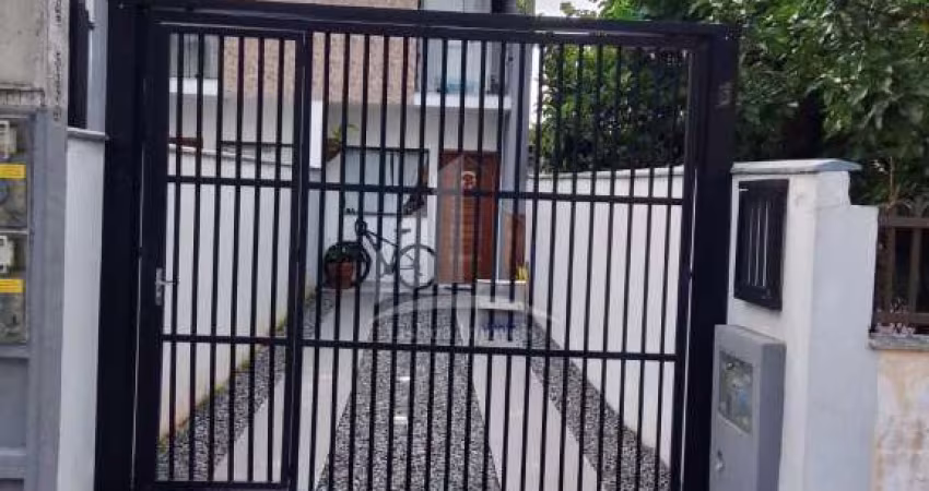 Lindo geminado com 02 Suítes a venda no Comasa !!