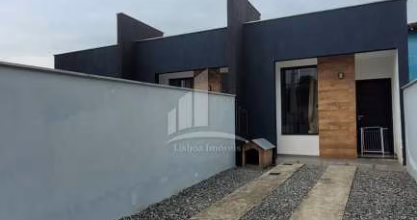 Geminado semimobiliado planta baixa no Vila Nova!