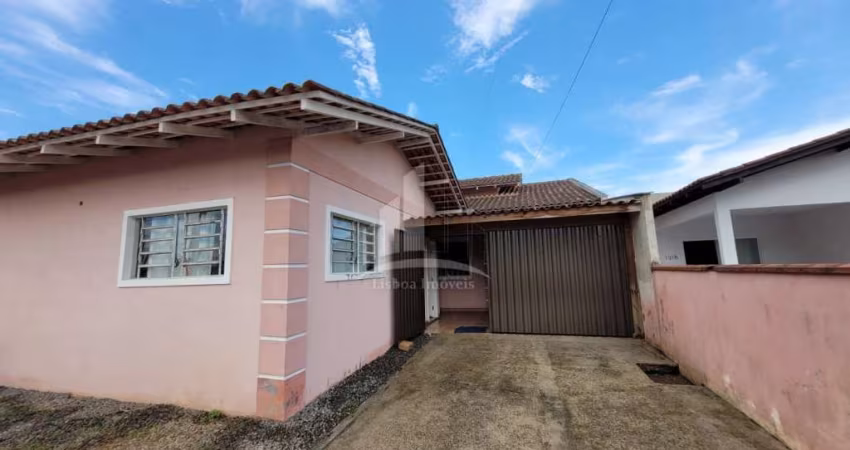 Casa AVERBADA semimobiliada no Jardim Iririú