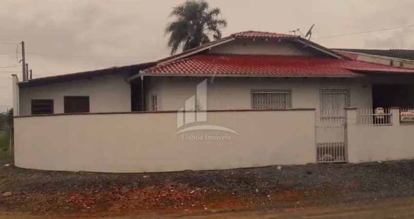 Casa AVERBADA à venda no bairro Paranaguamirim!
