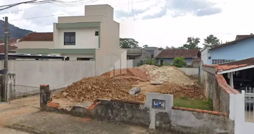 Terreno à venda na Rua Jaguarão, 48, Boa Vista, Joinville