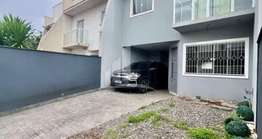 Casa com 3 quartos à venda na Rua Presidente Wenceslau Braz, 146, Floresta, Joinville
