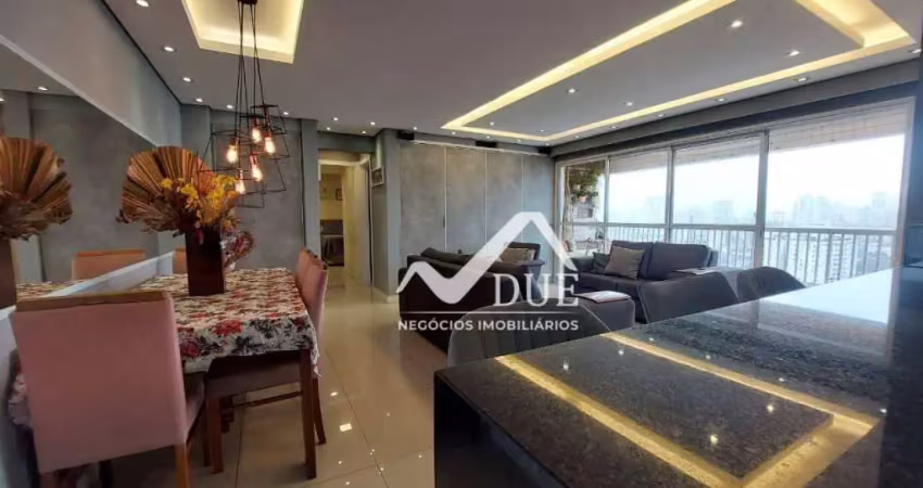Apartamento em condominio clube, oriinalmente com 3 dormitórios e hoje com sala estendida.  1 vaga de garagem garantida e livre. PORTEIRA FECHADA