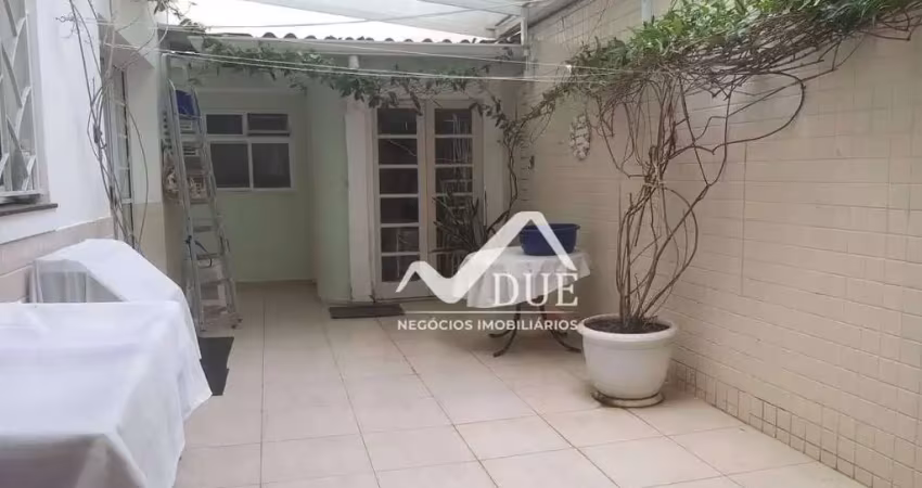 Casa com 3 dormitórios à venda, 161 m² por r$ 1.590.000,00 - boqueirão - santos/sp