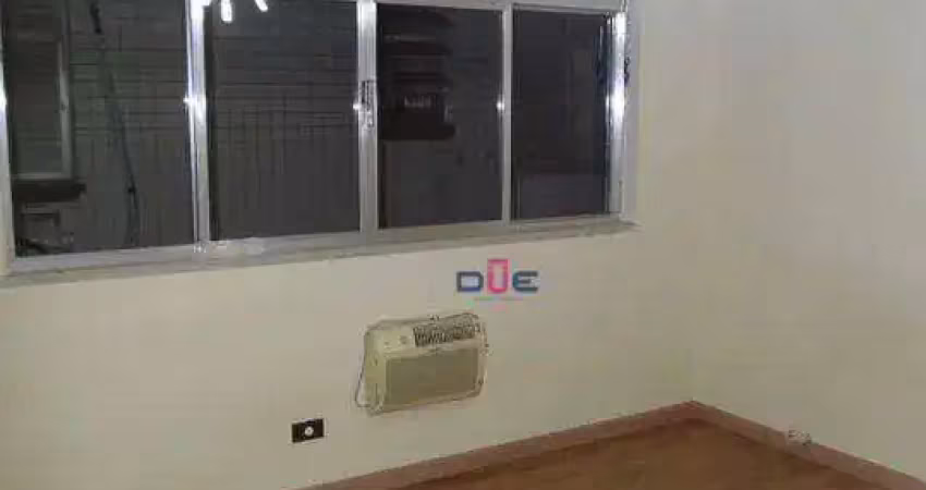 Apartamento com 2 dormitórios, 2 banheiros à venda, 61 m² por R$ 382.000 - Embaré - Santos/SP
