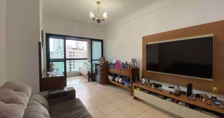 Apartamento com 2 dormitórios sendo 1 suíte, vaga demarcada, andar alto de frente. À venda, 107 m² por R$ 750.000 - Campo Grande - Santos/SP