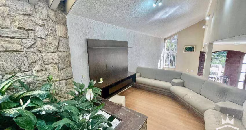 Casa com 3 dormitórios à venda, 210 m² por R$ 830.000,00 - Vila Maringá - Jundiaí/SP