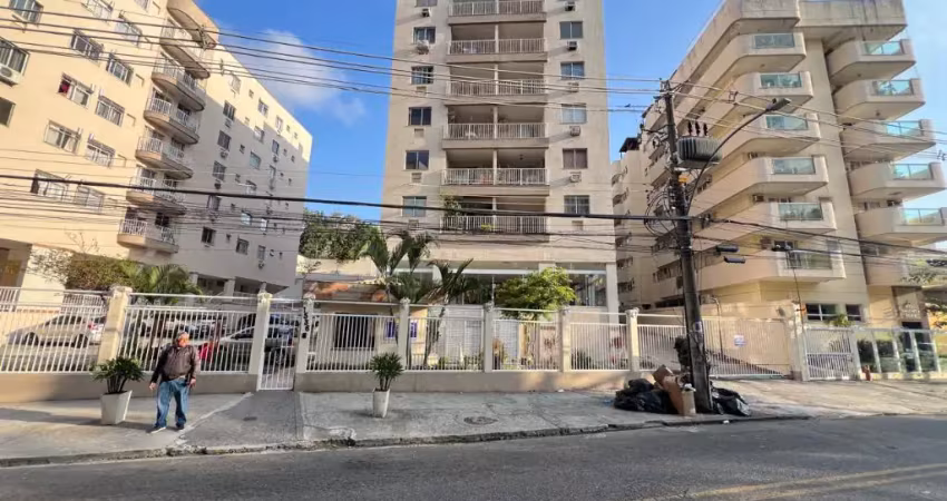 Pechincha condomínio apartamento 2 quartos totalmente mobiliado