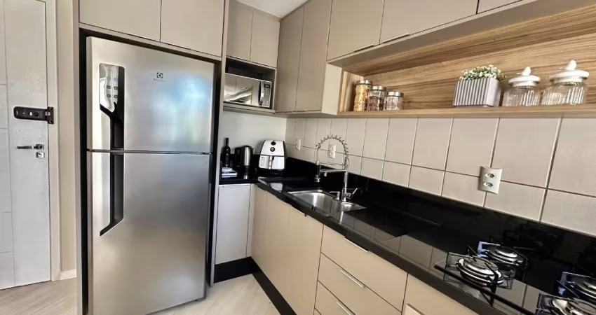 Excelente Apartamento à Venda no Bairro Ponta de Baixo!