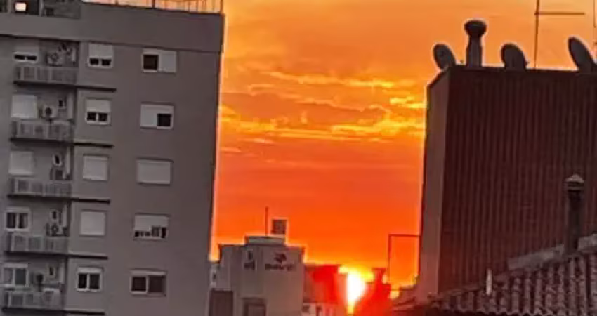 Cobertura de  3  quartos, vista com terraço, sauna, 1 vaga de garagem