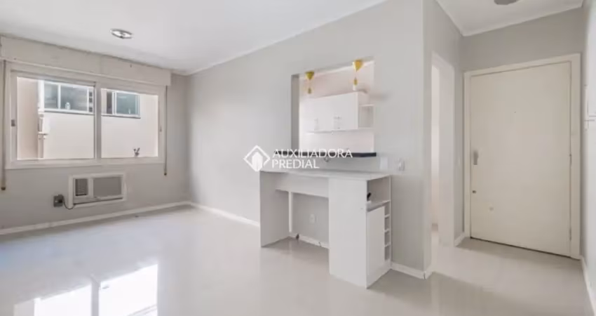 Apartamento à venda com 3 dormitórios e uma vaga no bairro auxiliadora, porto alegre / rs