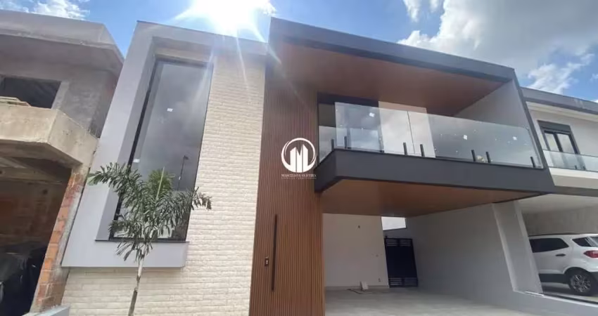 Casa em Condomínio 04 dormitórios - Medeiros / Jundiaí