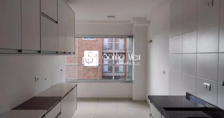 Locação de apartamento de 2 dormitórios, 2 garagens - aquárius