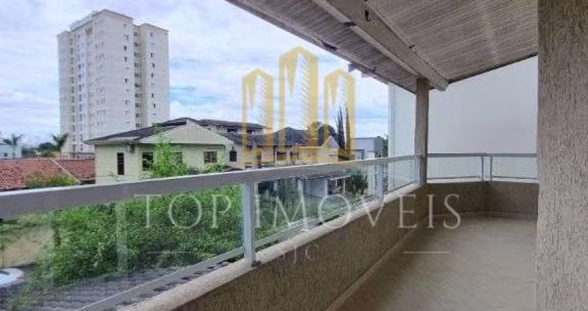 Casa em condomínio com 03 Dormitórios (01 Suíte), 310 m², Edícula nos fundos
