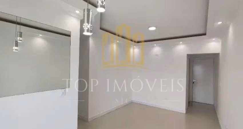 Lindo apartamento três dormitórios com varanda no Morumbi
