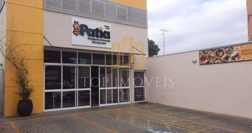 Prédio Comercial em Pleno Funcionamento em frente hospital da Vila