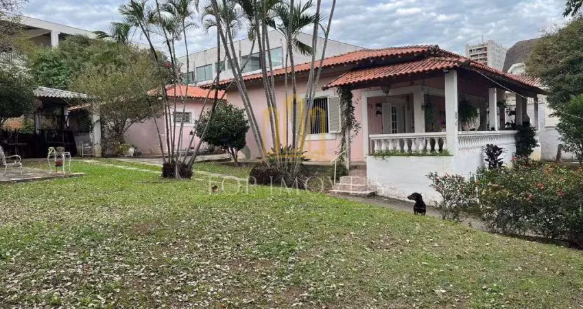 Excelente Localização Casa  Térrea no Jardim Esplanada 1040m2 de Terreno, 350m2 de Área Construída