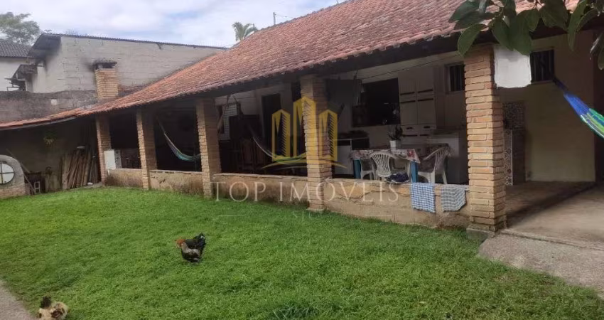 Linda Chacara Localizada no Aguas de Canindu 1 5 KM do centro Piscina e Churrasqueira