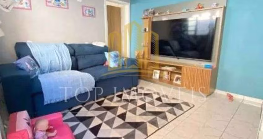 Linda Casa Localizada na Zona Leste Nova Michigan 2 dormitorios 2 garagens Quintal com espaco