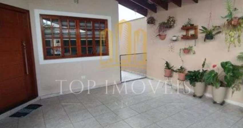 Linda Casa Vila Branca com planejados 3 dormitorios e 1 suite
