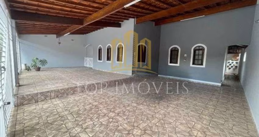 Linda Casa Localizada no Bosque dos Eucalptos 3 dormitorios Suite Churrasqueira Portao Eletronico