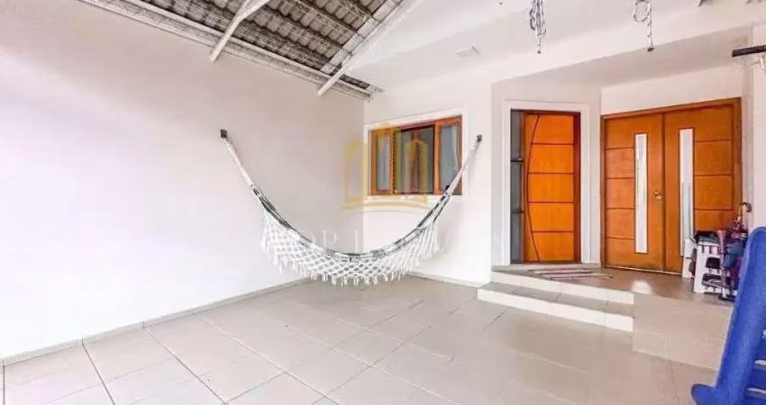 Sua casa dos sonhos no bosque dos eucaliptos!  apresentamos uma belissima casa em um dos bairros mais desejados da cidade, perfeita para quem busca conforto, espaco e elegancia!